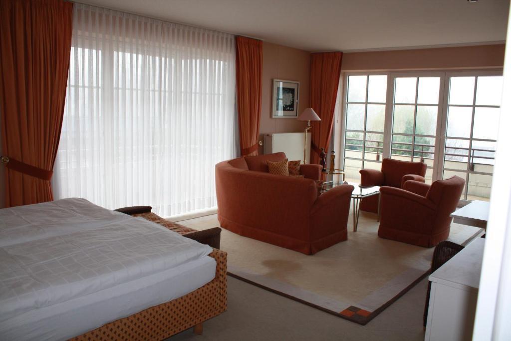 Strauers Hotel Am See Bosau Quarto foto